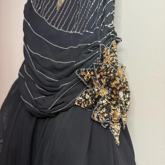 Authentic Vintage 20s Flapper 100% Silk Beaded Gold Black Flower Appliqué Dress